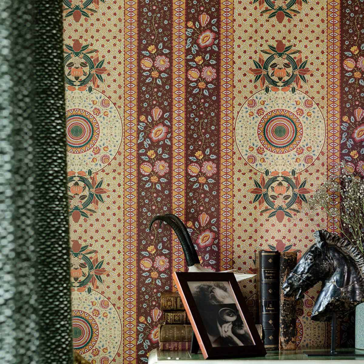 Carta da Parati Tyrol Apres-Ski Mind The Gap Wallpaper ERBSTÜCK