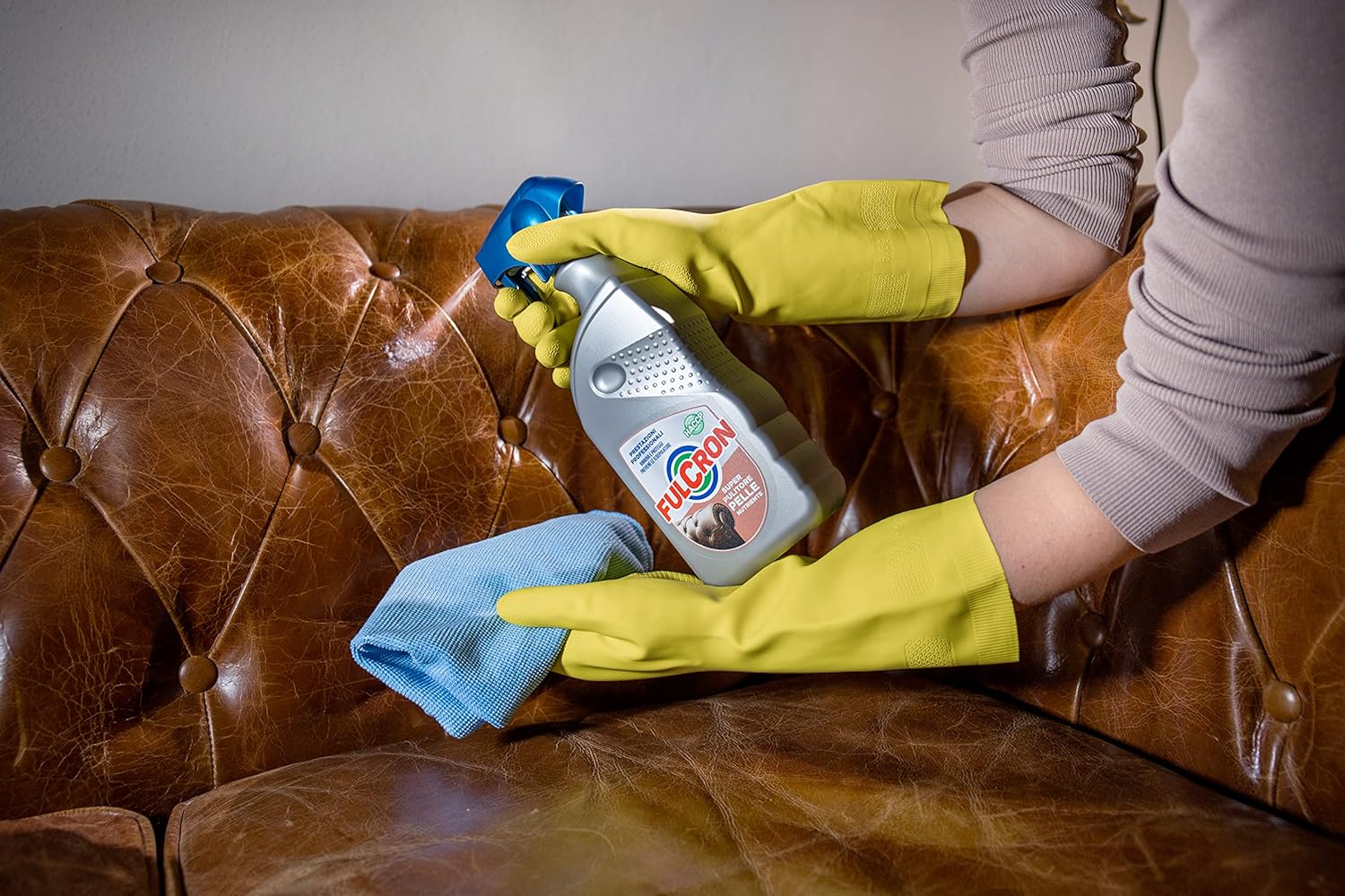 Fulcron Super Pulitore Pelle Nutriente 500 ml.