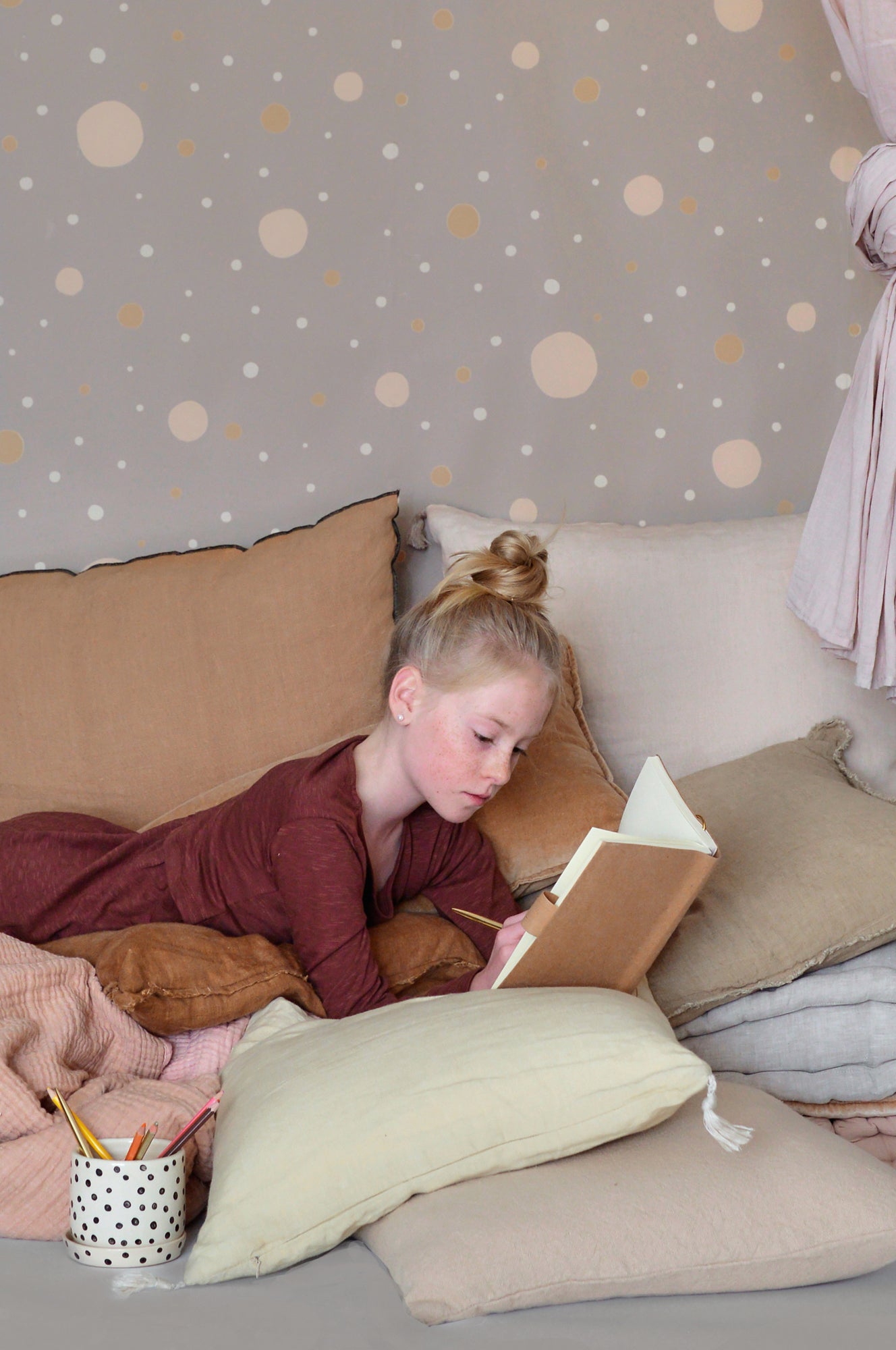 Carta da Parati Confetti Majvillan Wallpaper 117-06