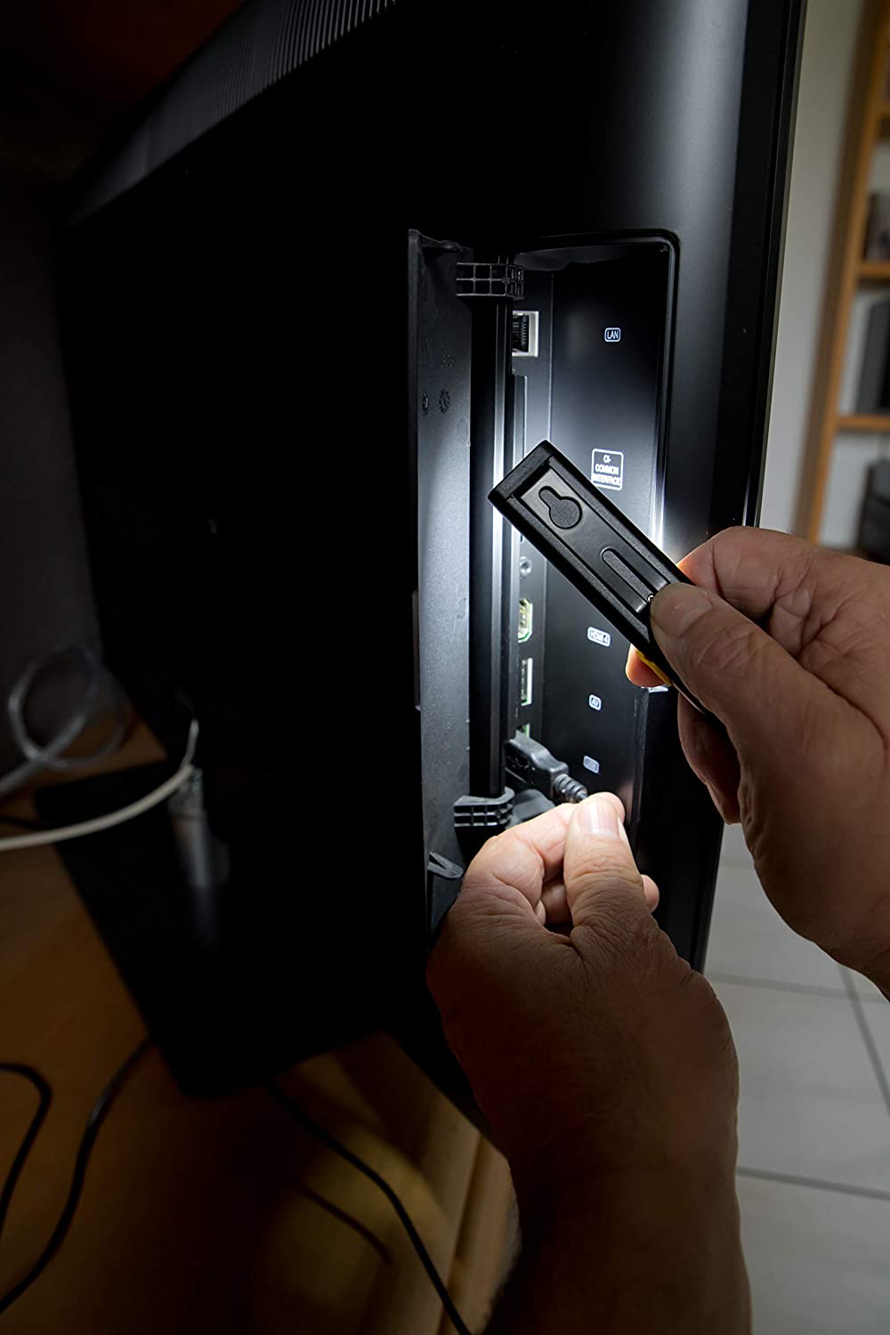 Lampada LED ricaricabile a mano PL 200 A 200lm